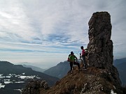 23 torrione con vista verso il Lago di Annone...
